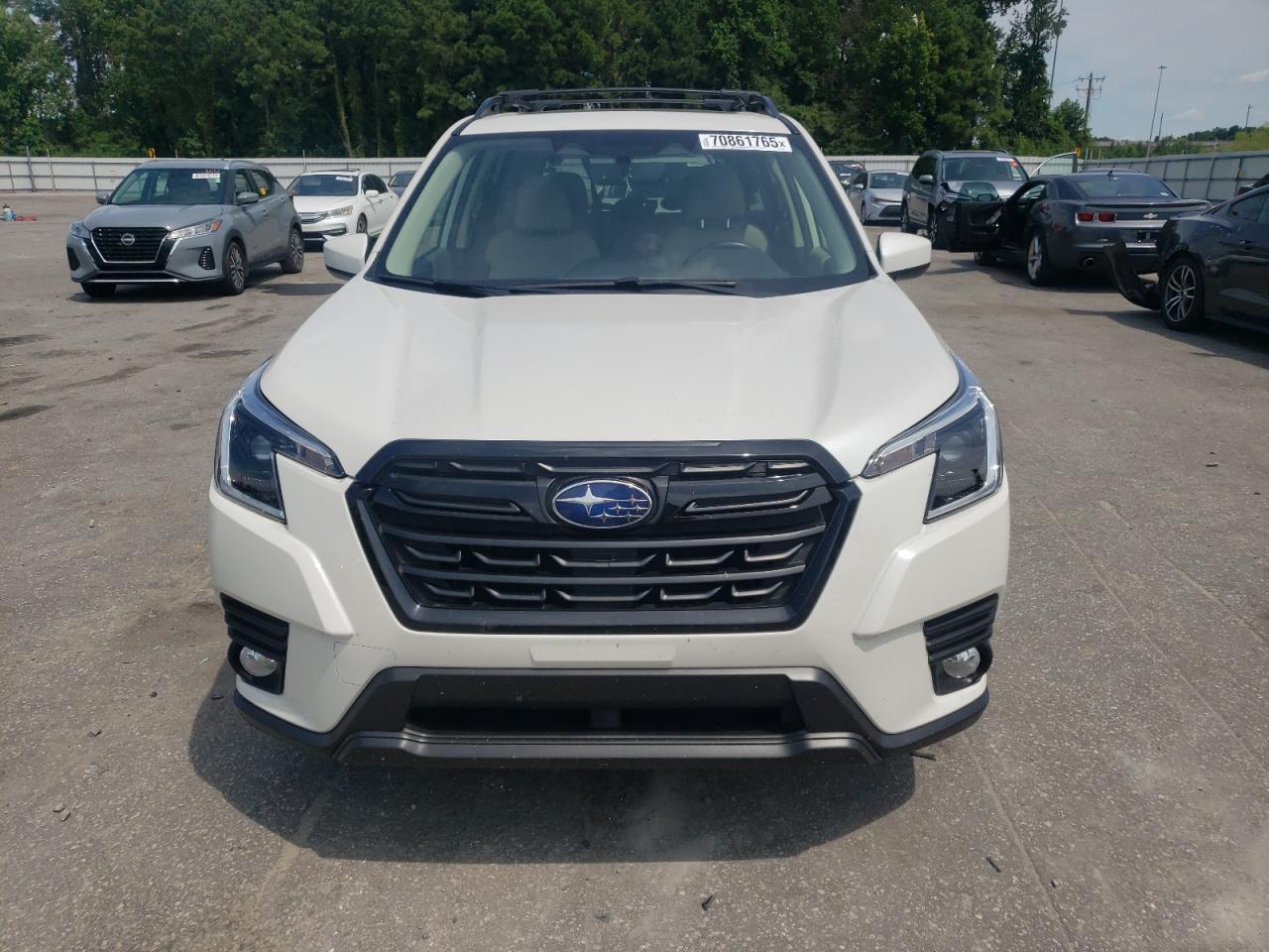 2022 Subaru Forester Premium - Image 5