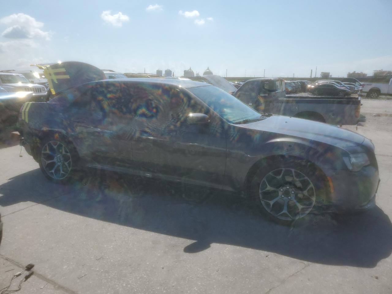 2017 Chrysler 300 S - Фото 4