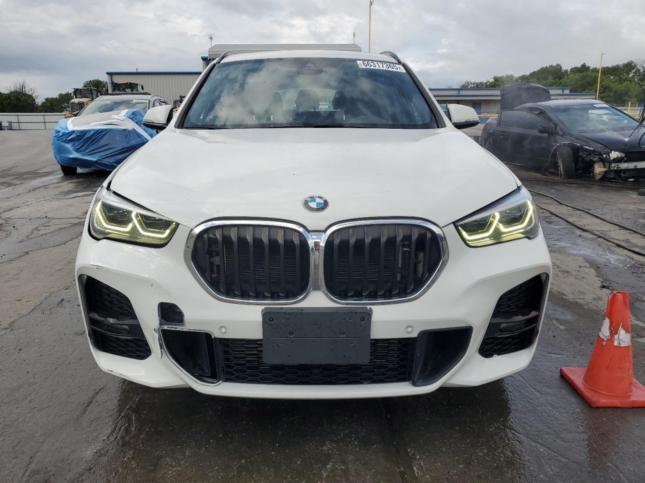 2021 BMW X1 xDrive28I - Image 5