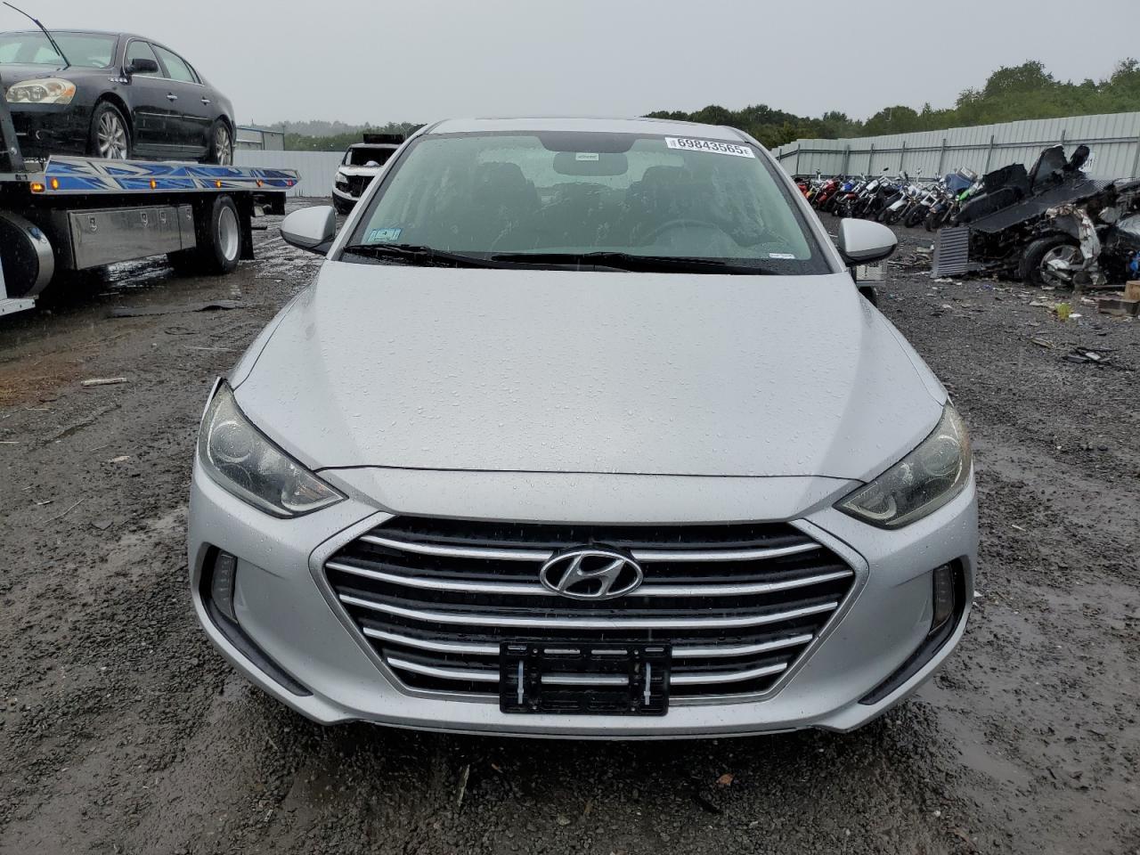 2017 Hyundai Elantra Se - Image 5