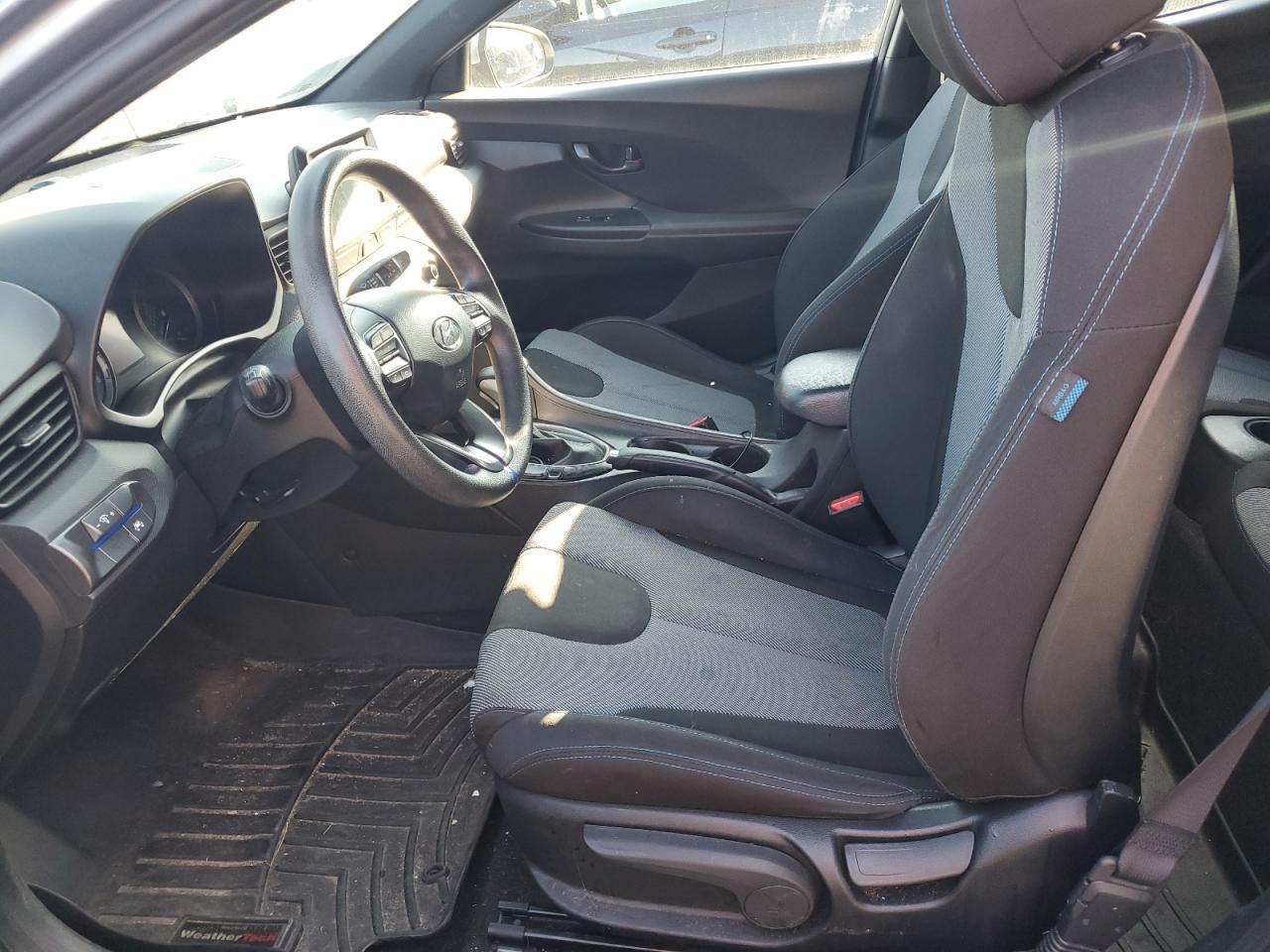 2019 Hyundai Veloster Base - Фото 7