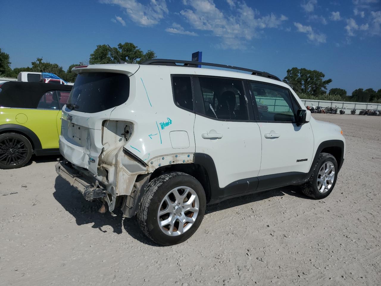 2016 Jeep Renegade Latitude - Фото 3