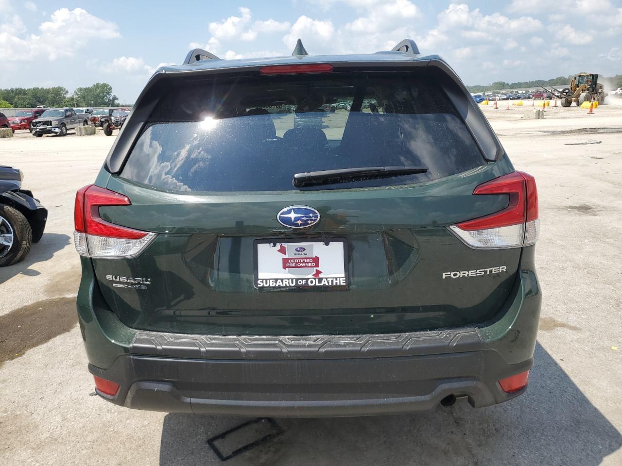 2022 Subaru Forester Premium - Фото 6