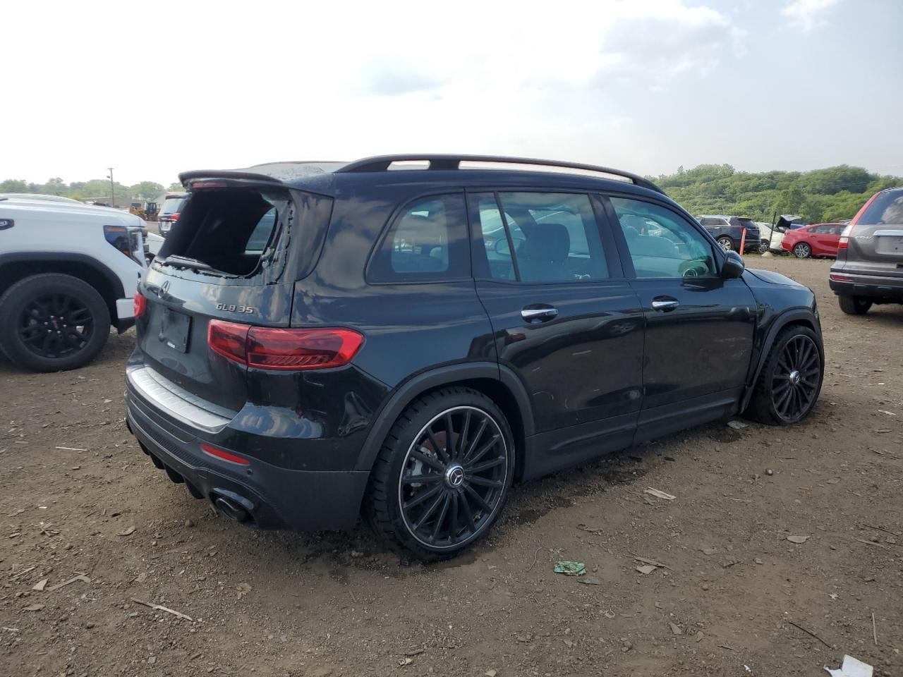 2025 Mercedes-Benz Glb Amg 35 4Matic - Image 3