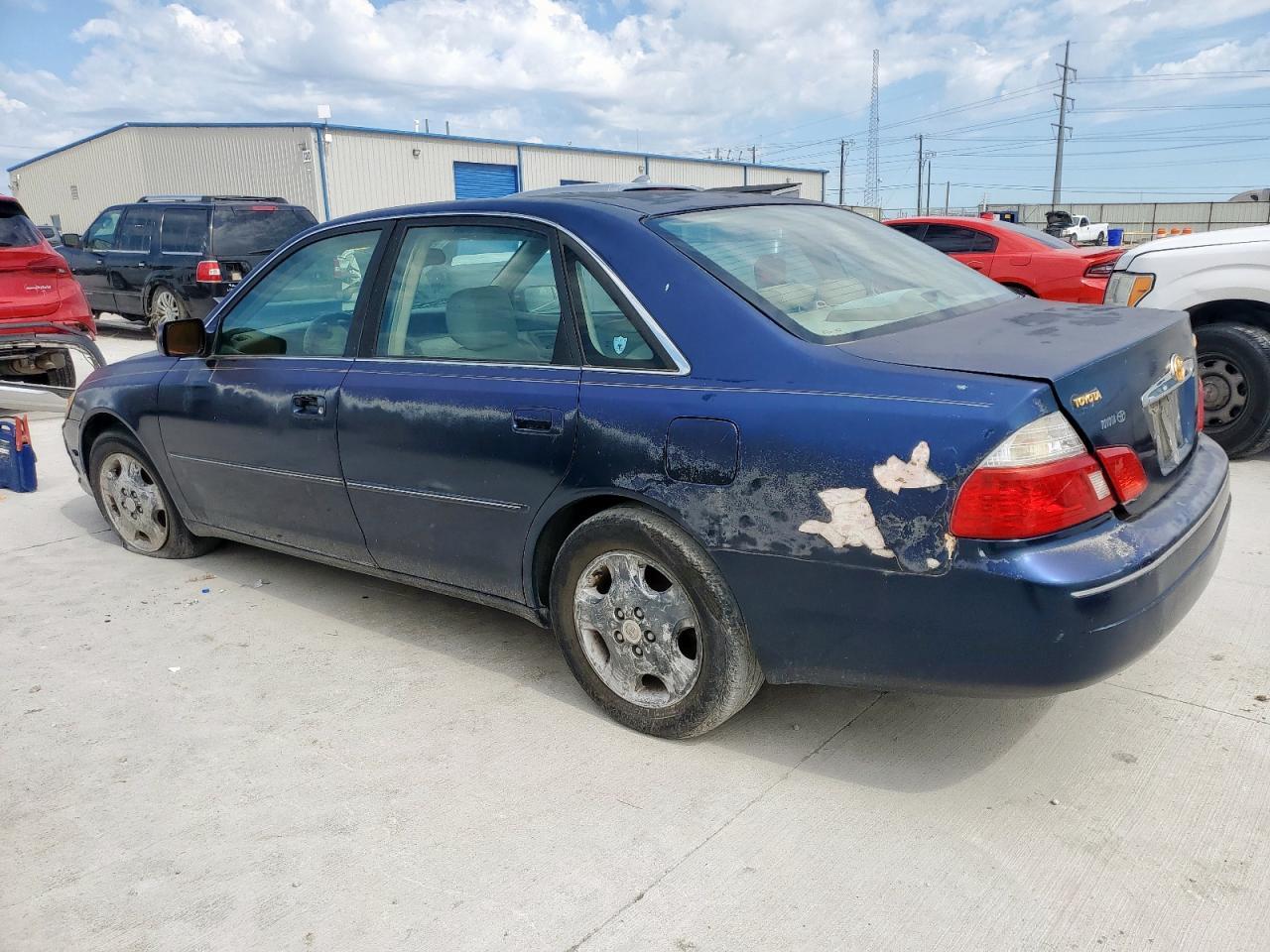 2003 Toyota Avalon Xl - Image 2