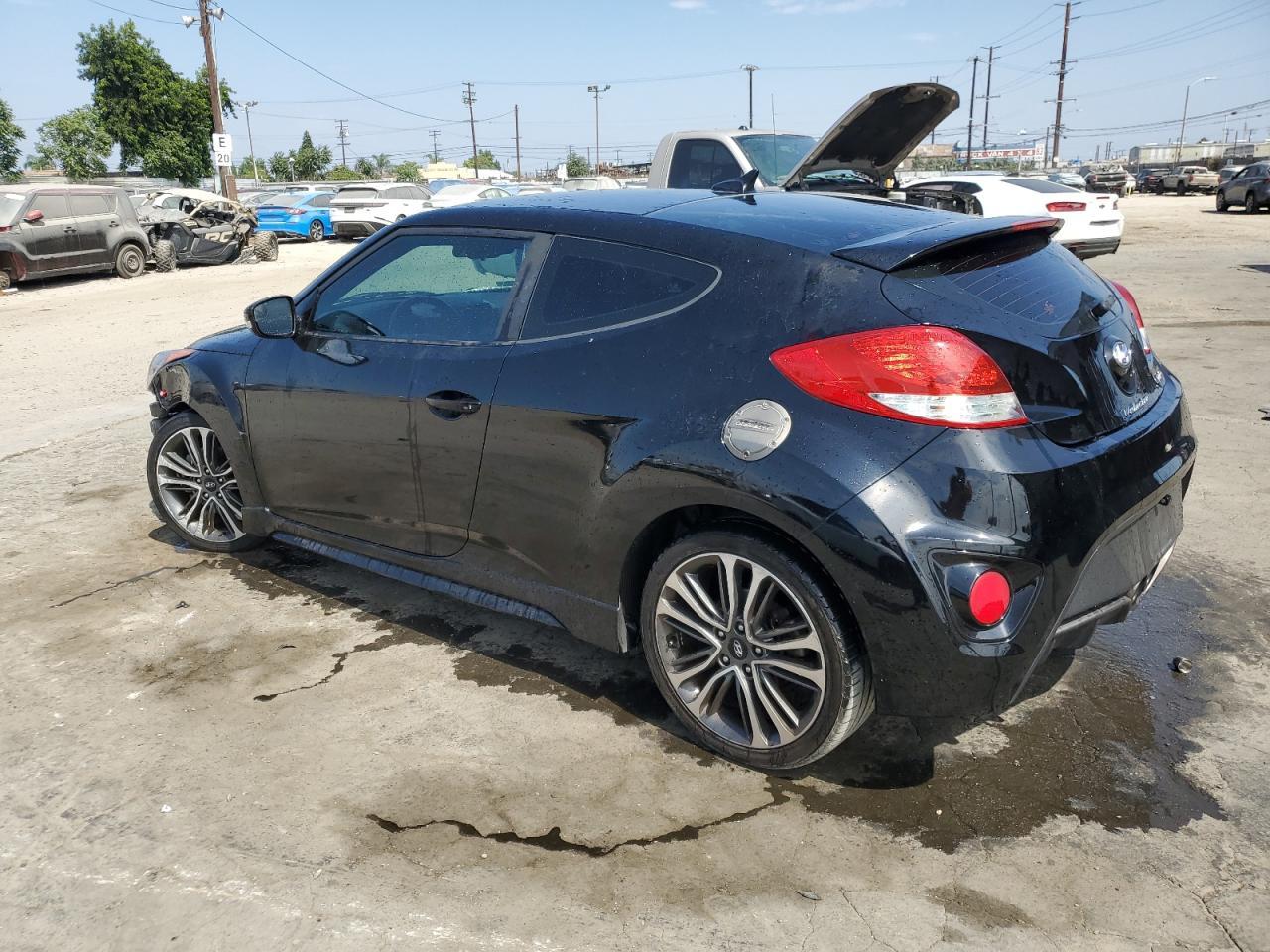 2016 Hyundai Veloster Turbo - Фото 2