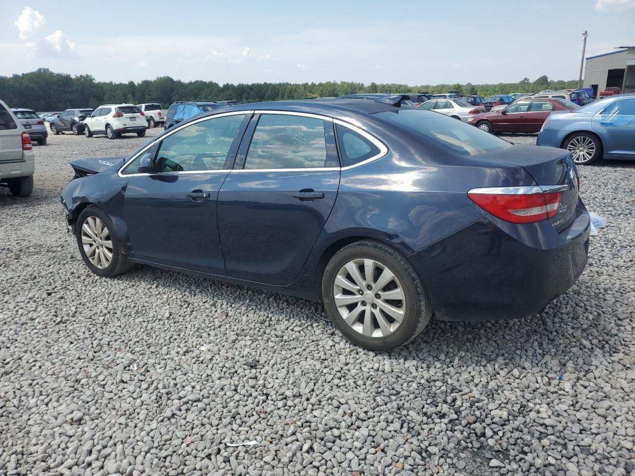 2015 Buick Verano - Фото 2