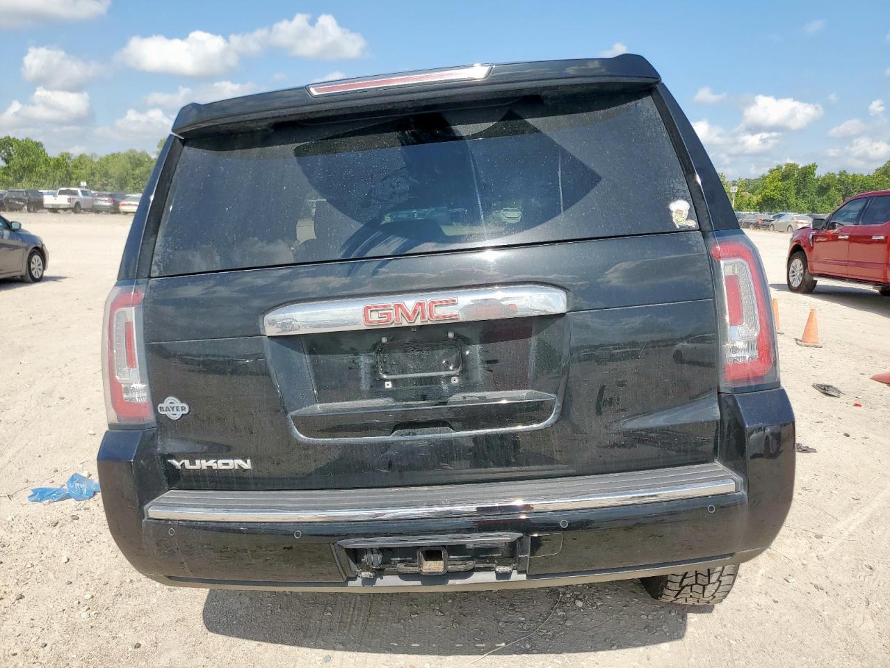 2016 GMC Yukon Denali - Фото 6