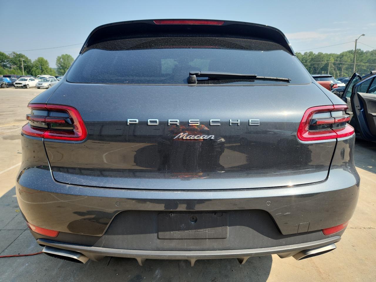2018 Porsche Macan - Image 6
