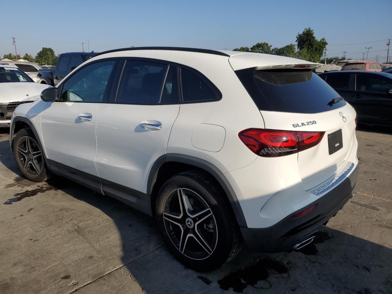 2022 Mercedes-Benz Gla 250 4Matic - Фото 2