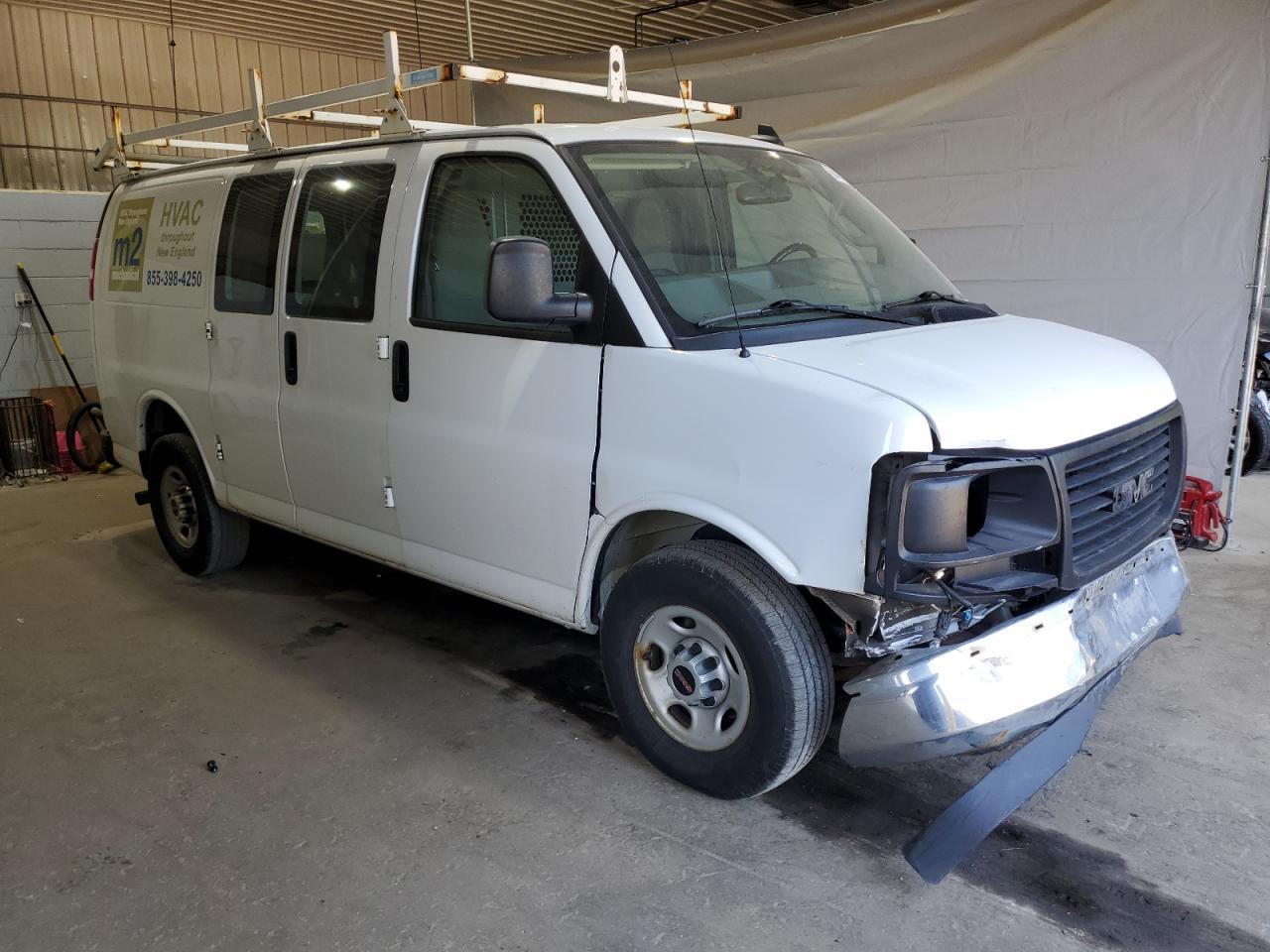 2017 GMC Savana G2500 - Фото 4