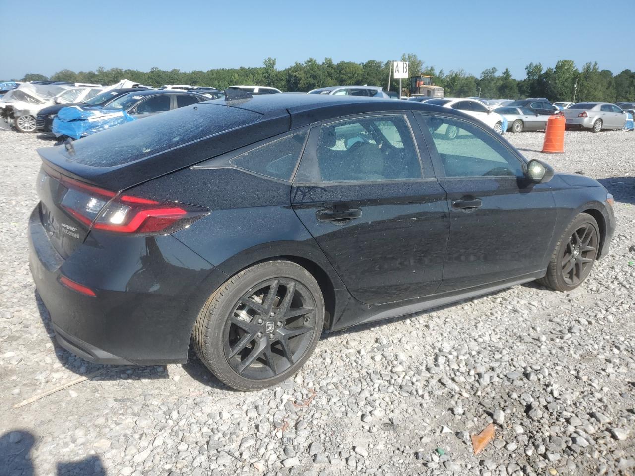 2025 Honda Civic Sport - Фото 3