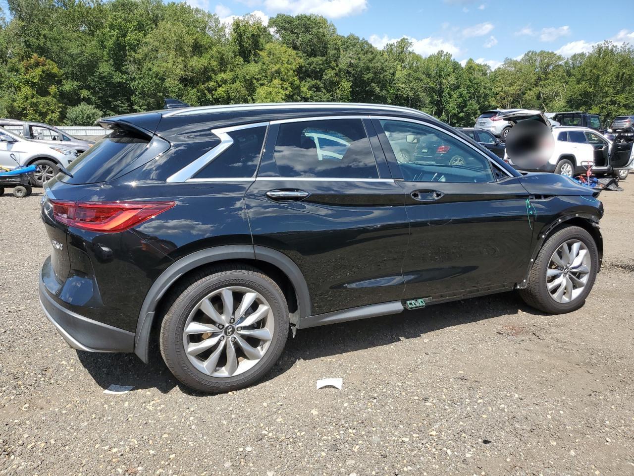 2022 Infiniti Qx50 Essential - Image 3