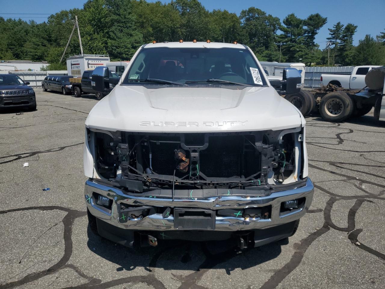 2017 Ford F350 Super Duty - Фото 5