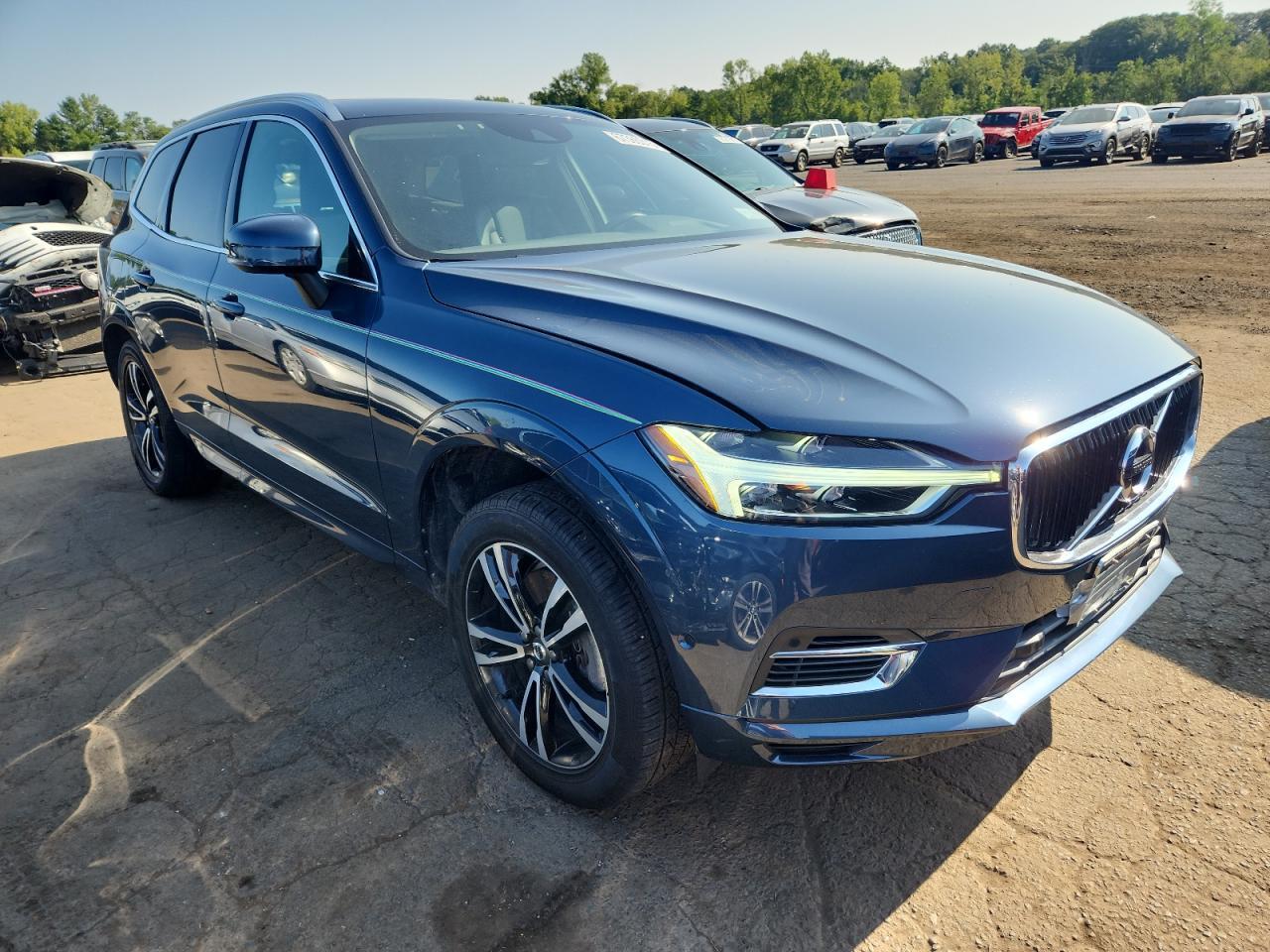2019 Volvo Xc60 T8 Momentum - Image 4