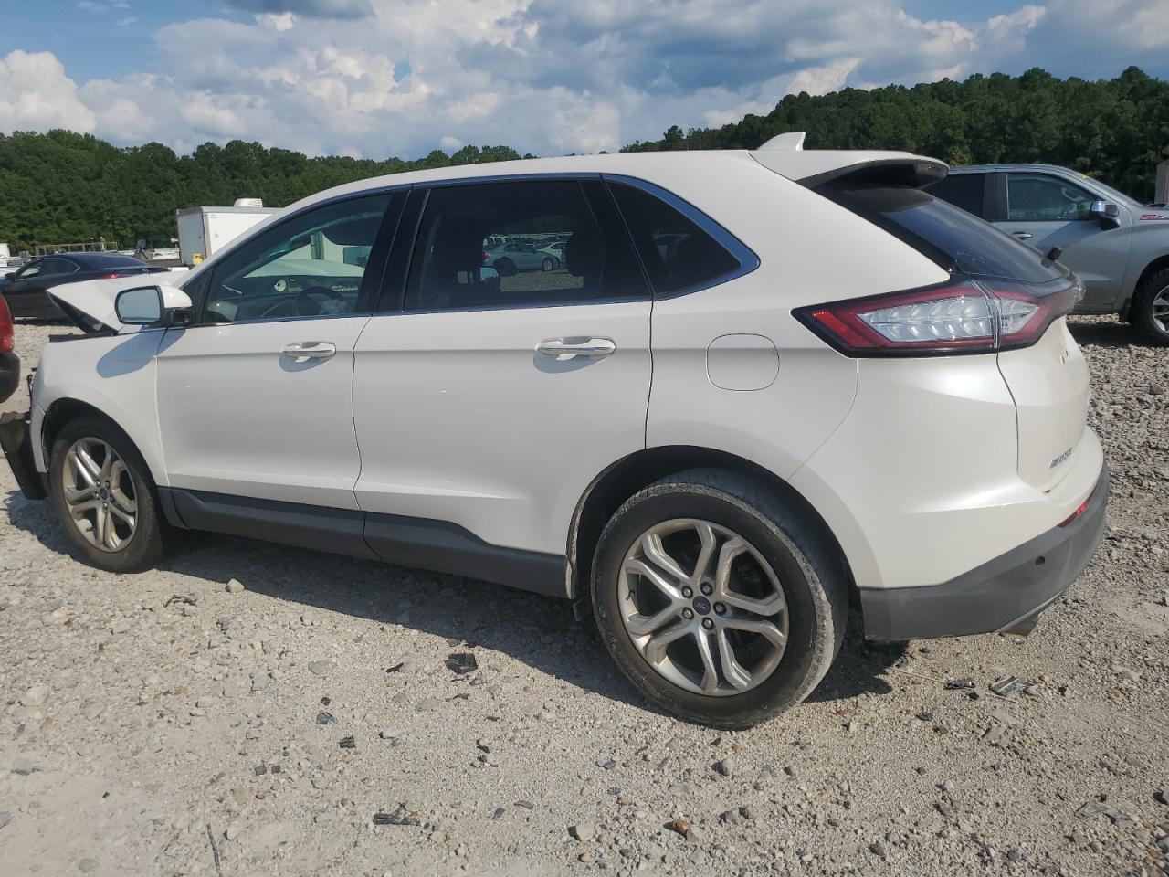 2017 Ford Edge Titanium - Фото 2