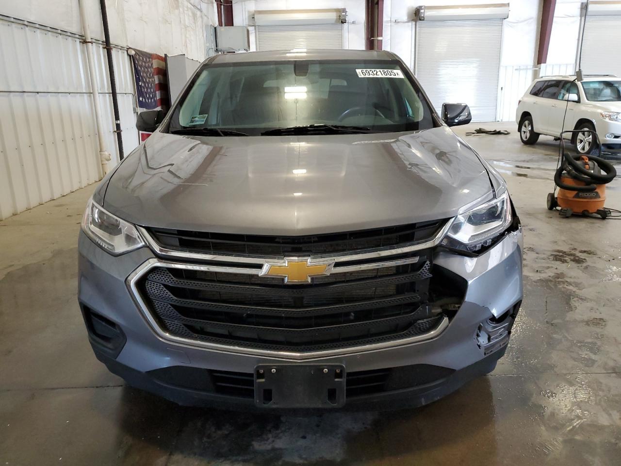 2020 Chevrolet Traverse Ls - Фото 5