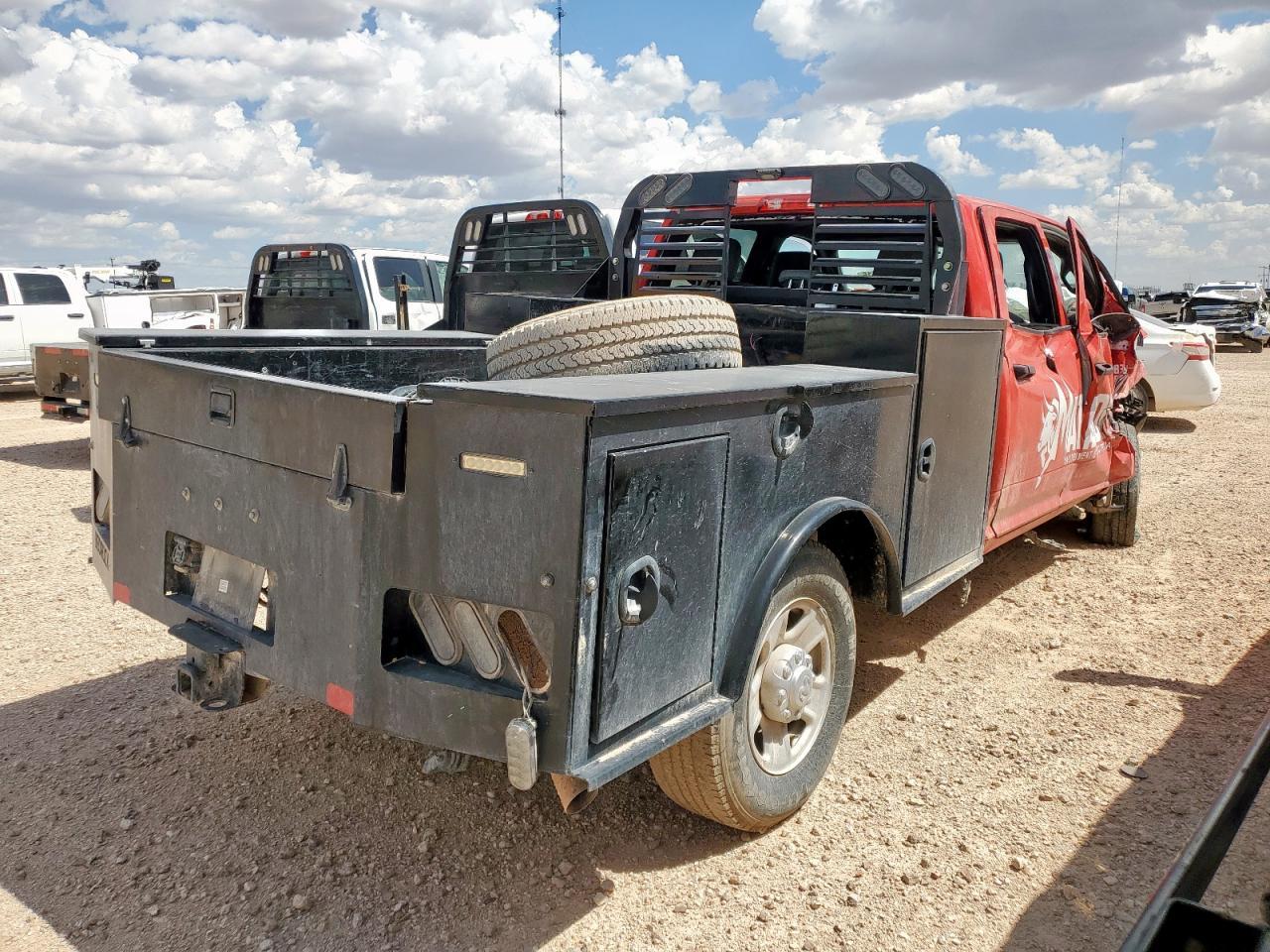 2023 Ram 2500 Tradesman - Фото 3