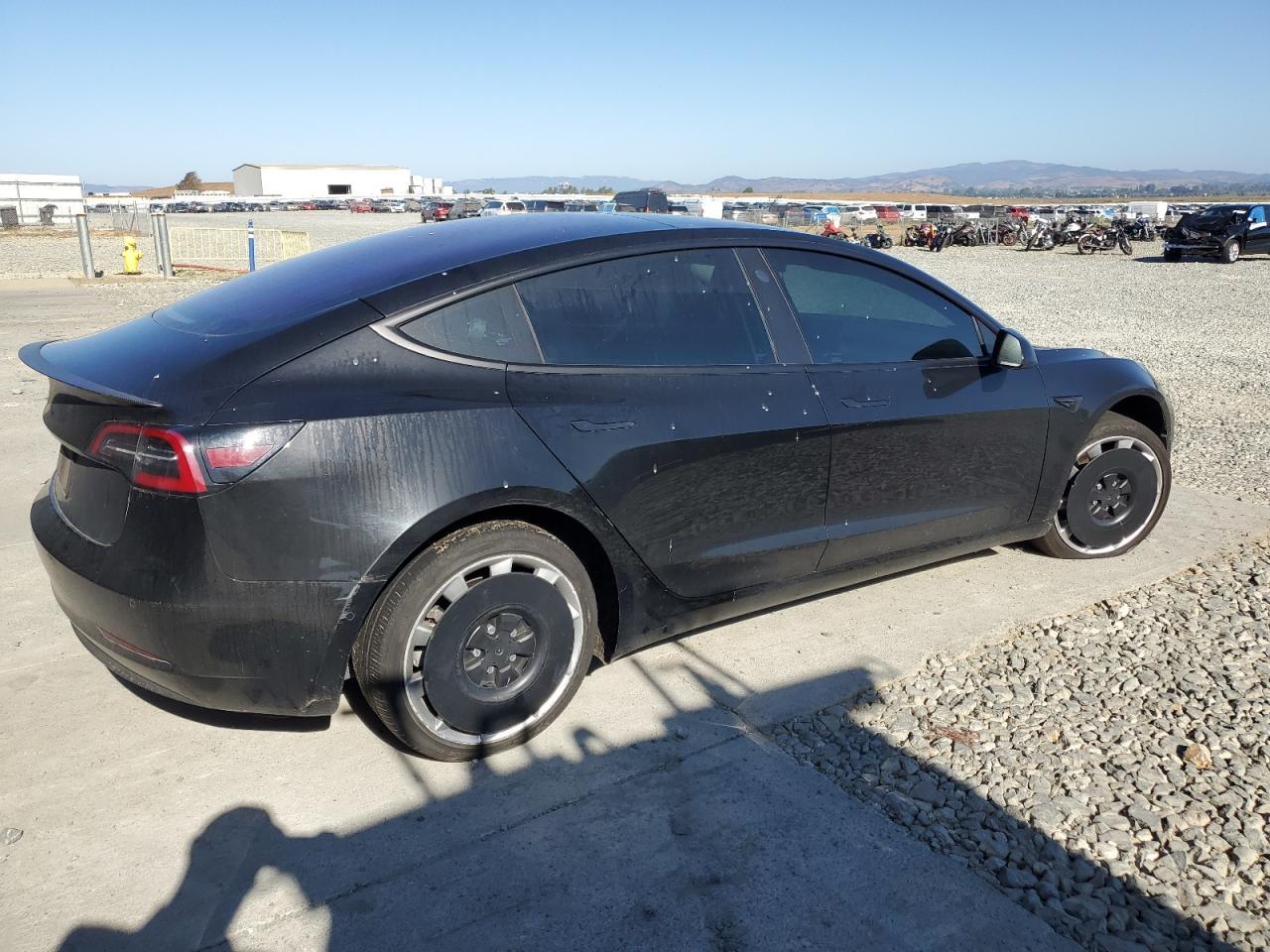2018 Tesla Model 3 - Image 3
