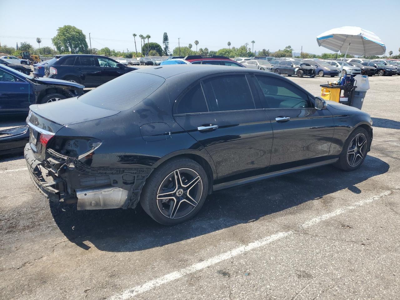 2022 Mercedes-Benz E 350 - Фото 3