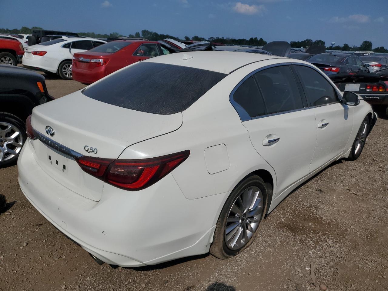 2021 Infiniti Q50 Luxe - Image 3