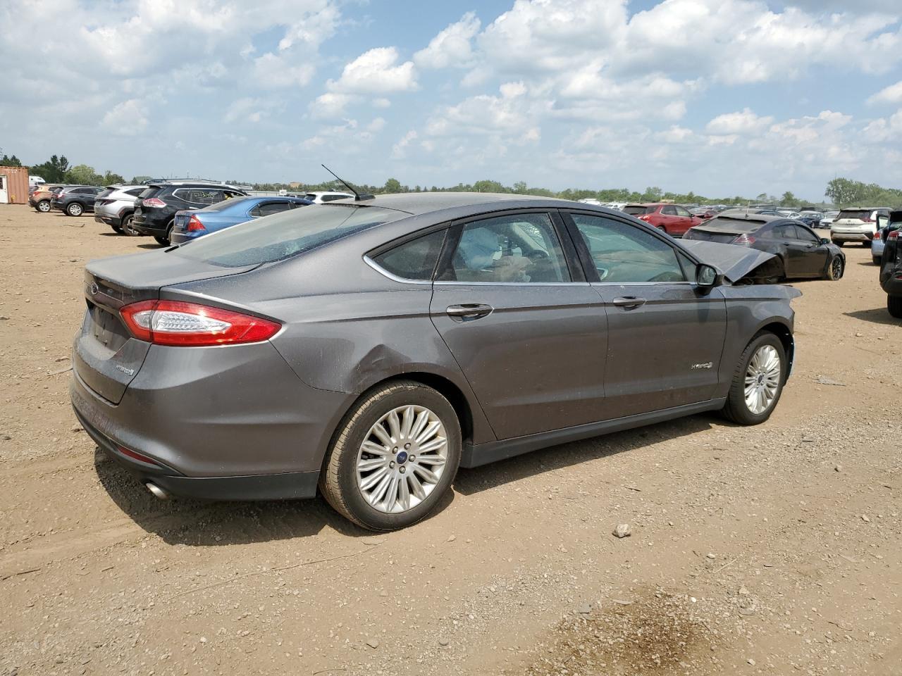 2014 Ford Fusion S Hybrid - Image 3