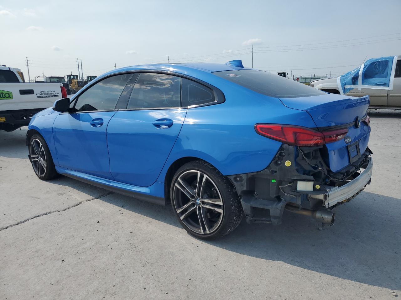 2021 BMW 228I - Фото 2