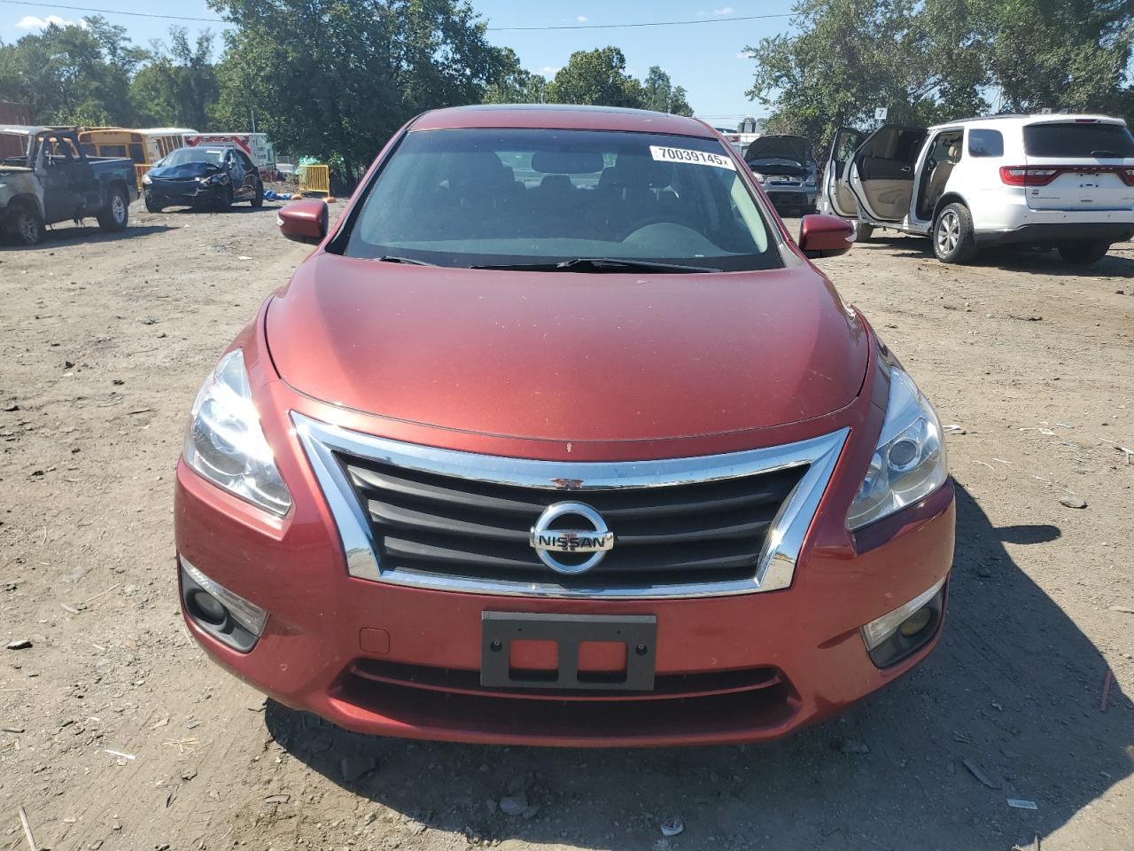 2015 Nissan Altima 2.5 - Image 5