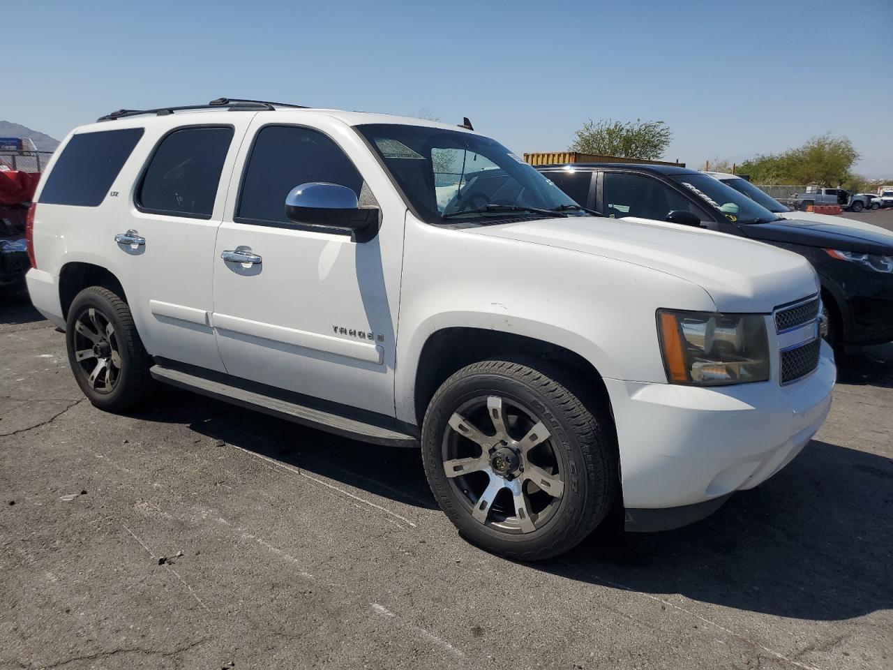 2008 Chevrolet Tahoe C1500 - Фото 4