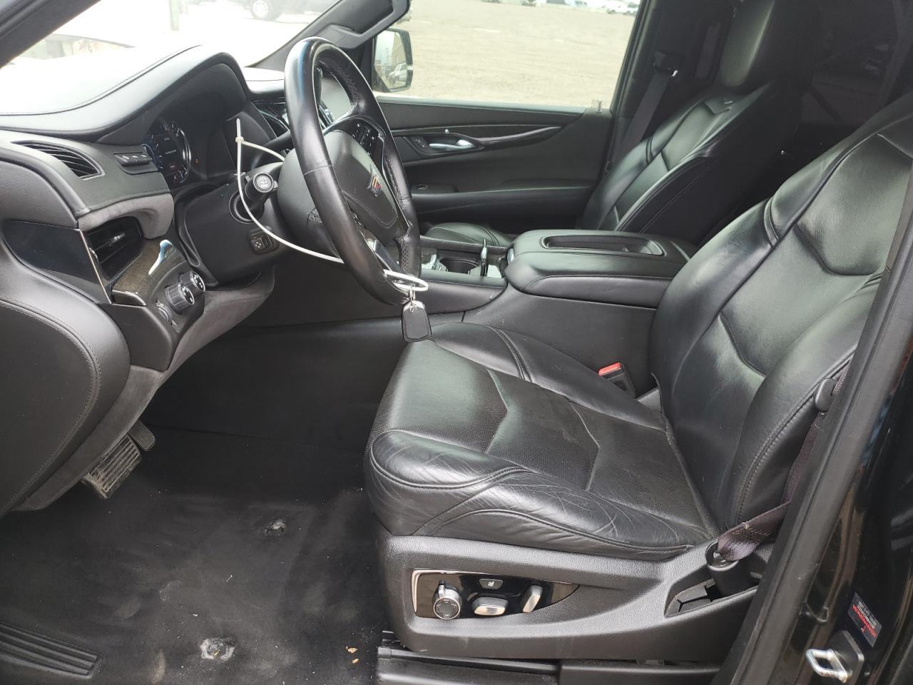 2017 Cadillac Escalade Platinum - Image 7