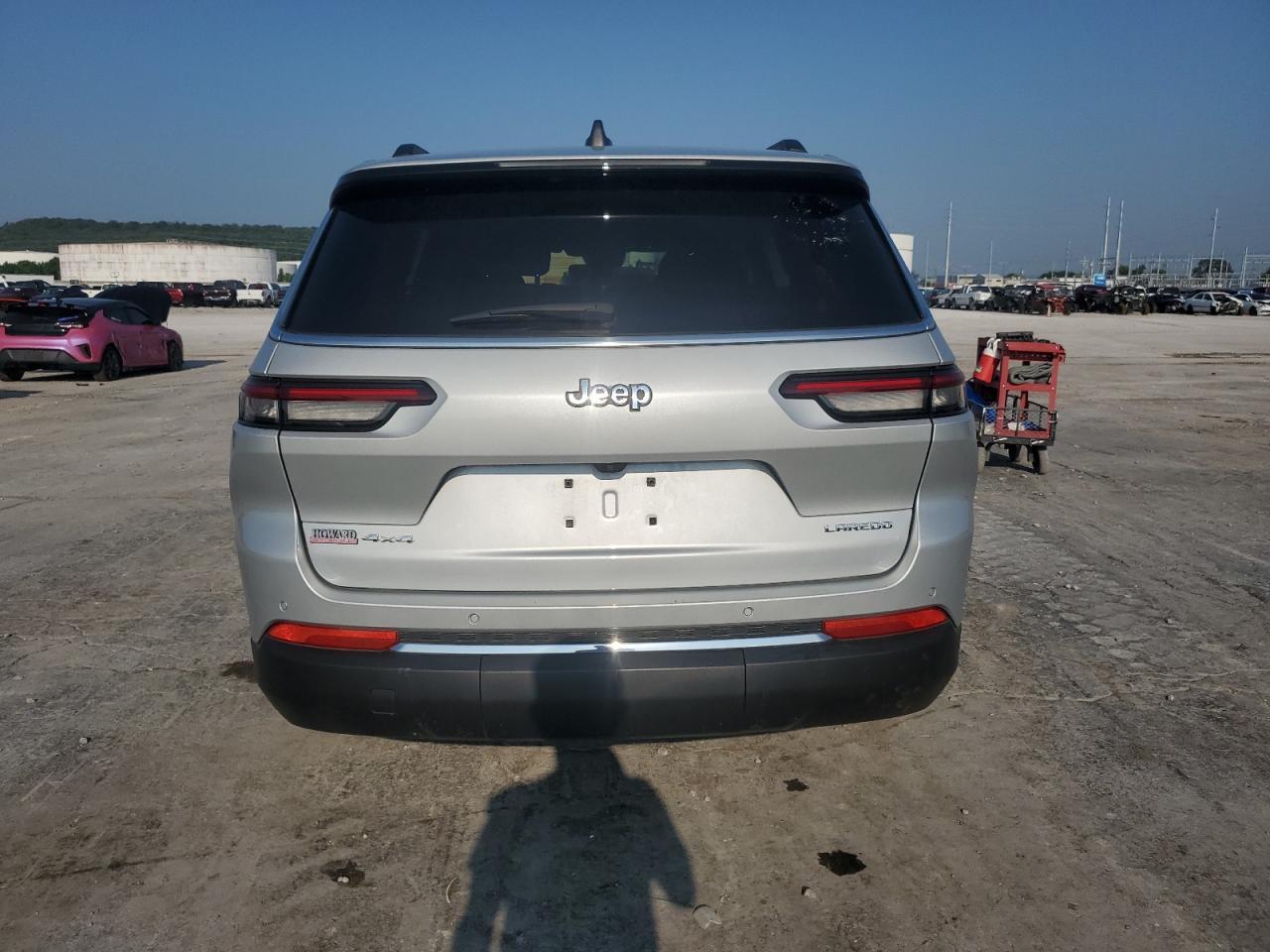 2023 Jeep Grand Cherokee L Laredo - Image 6