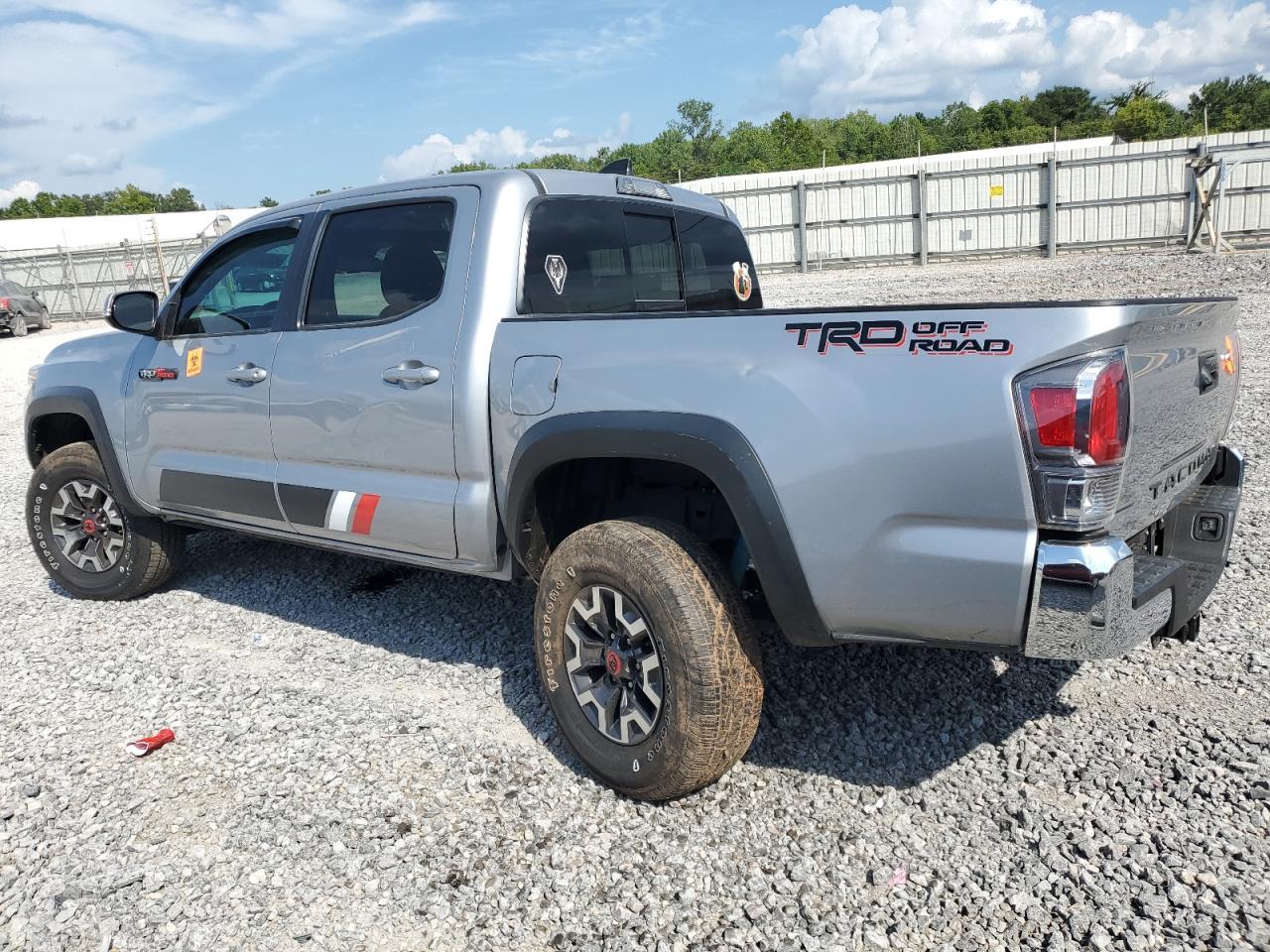 2021 Toyota Tacoma Double Cab - Фото 2