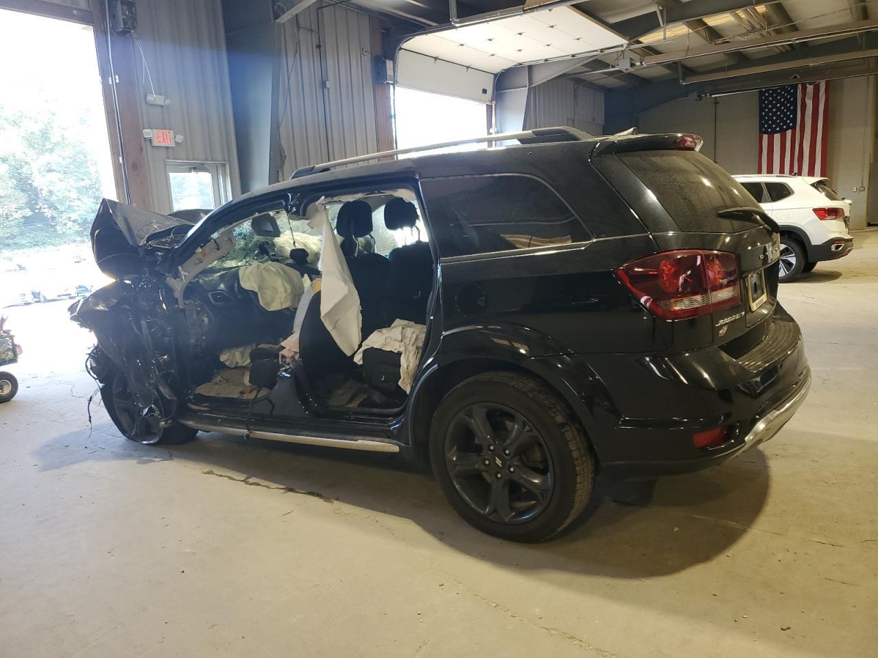 2019 Dodge Journey Crossroad - Фото 2