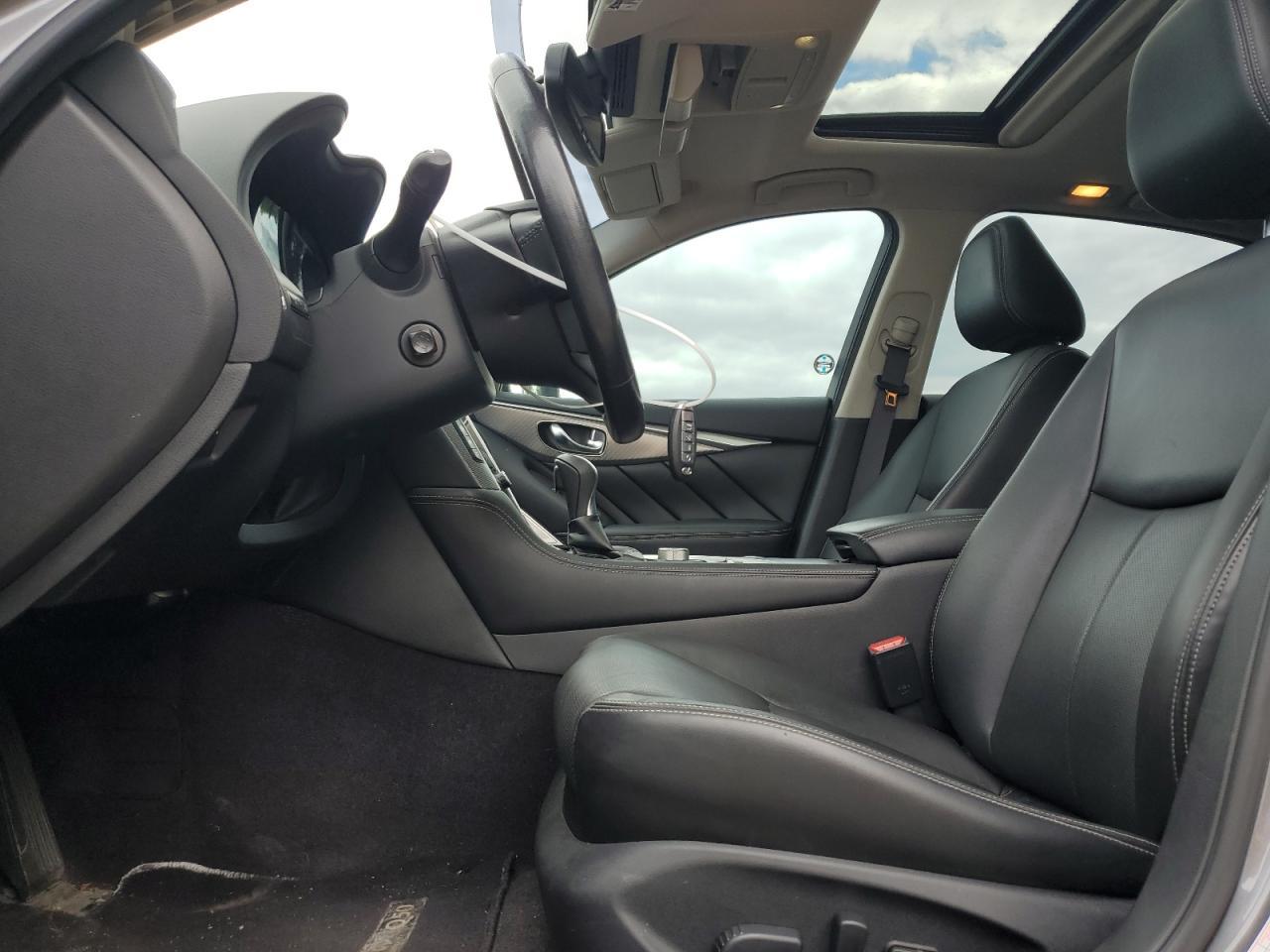 2017 Infiniti Q50 Premium - Image 7