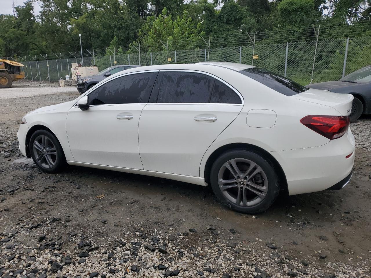2020 Mercedes-Benz A 220 4Matic - Image 2