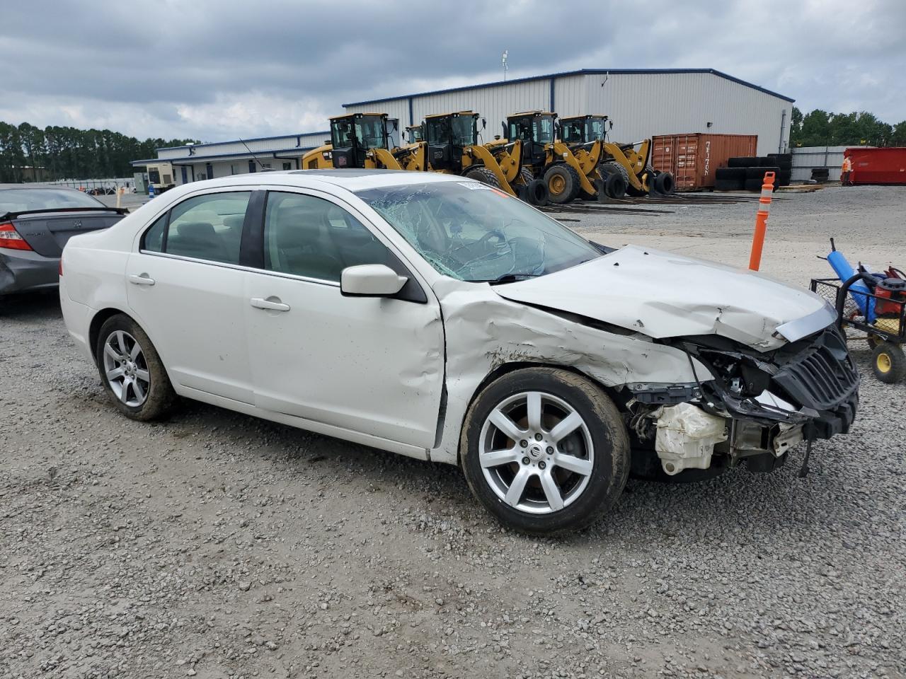 2010 Mercury Milan Premier - Image 4