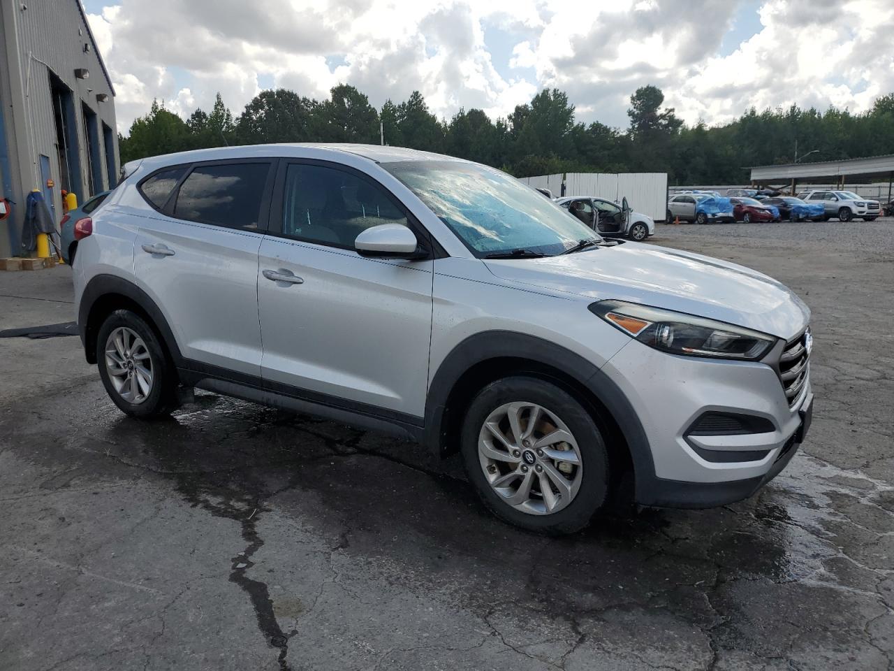 2016 Hyundai Tucson Se - Фото 4