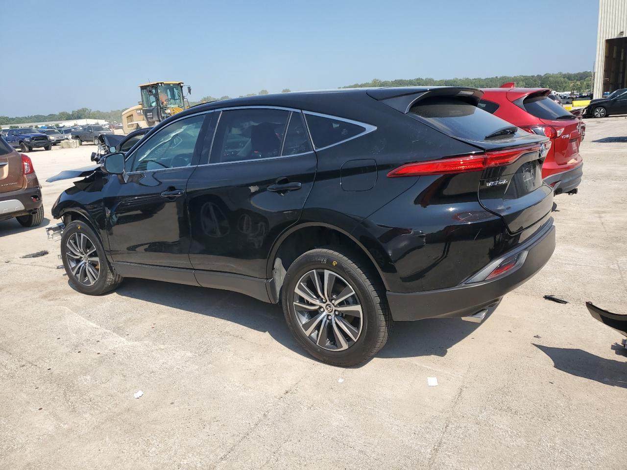 2023 Toyota Venza Le - Фото 2