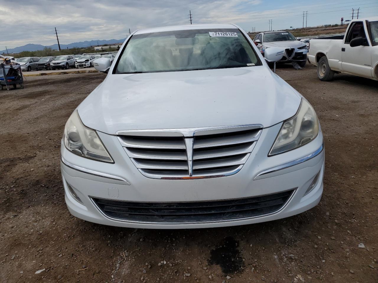 2013 Hyundai Genesis 3.8L - Image 5