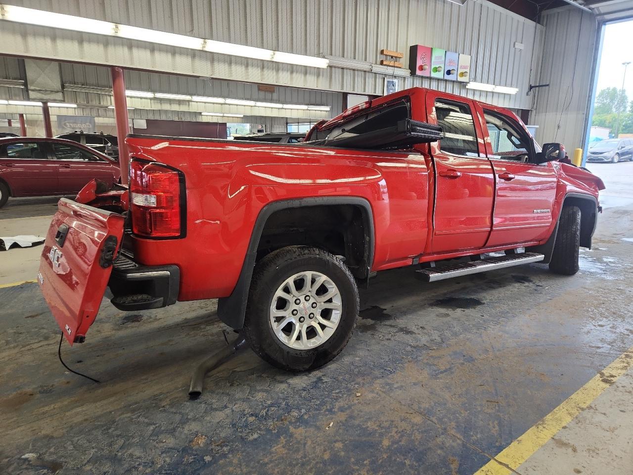 2018 GMC Sierra K1500 Sle - Image 3