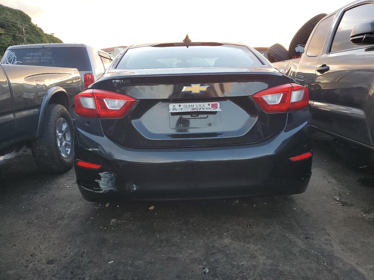 2017 Chevrolet Cruze Ls - Фото 6