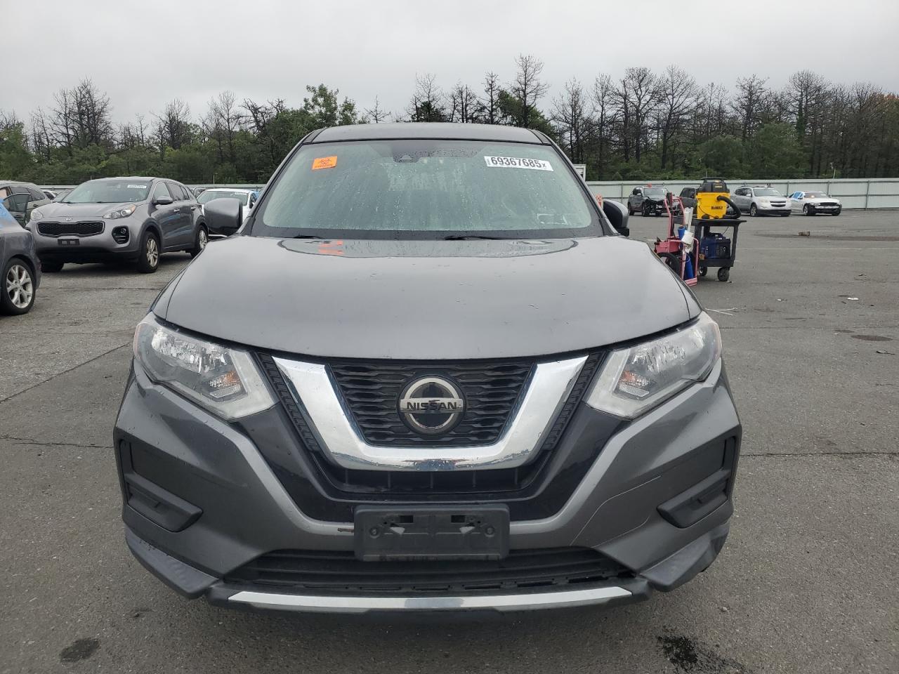 2019 Nissan Rogue S - Image 5