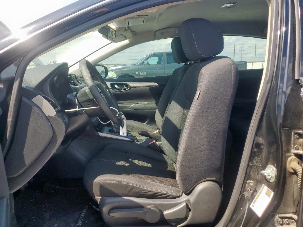 2017 Nissan Sentra S - Фото 7