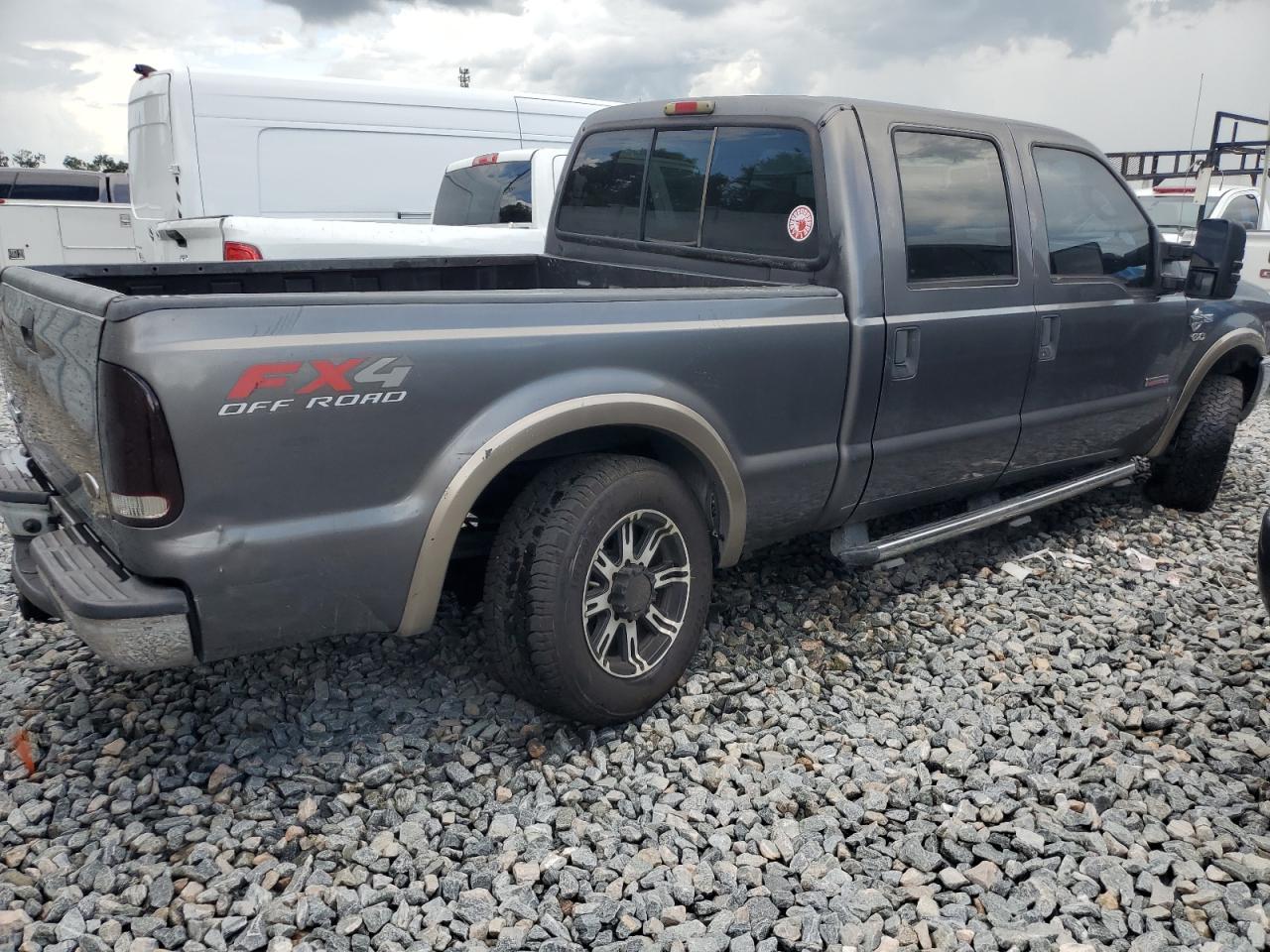 2004 Ford F250 Super Duty Super Duty - Image 3
