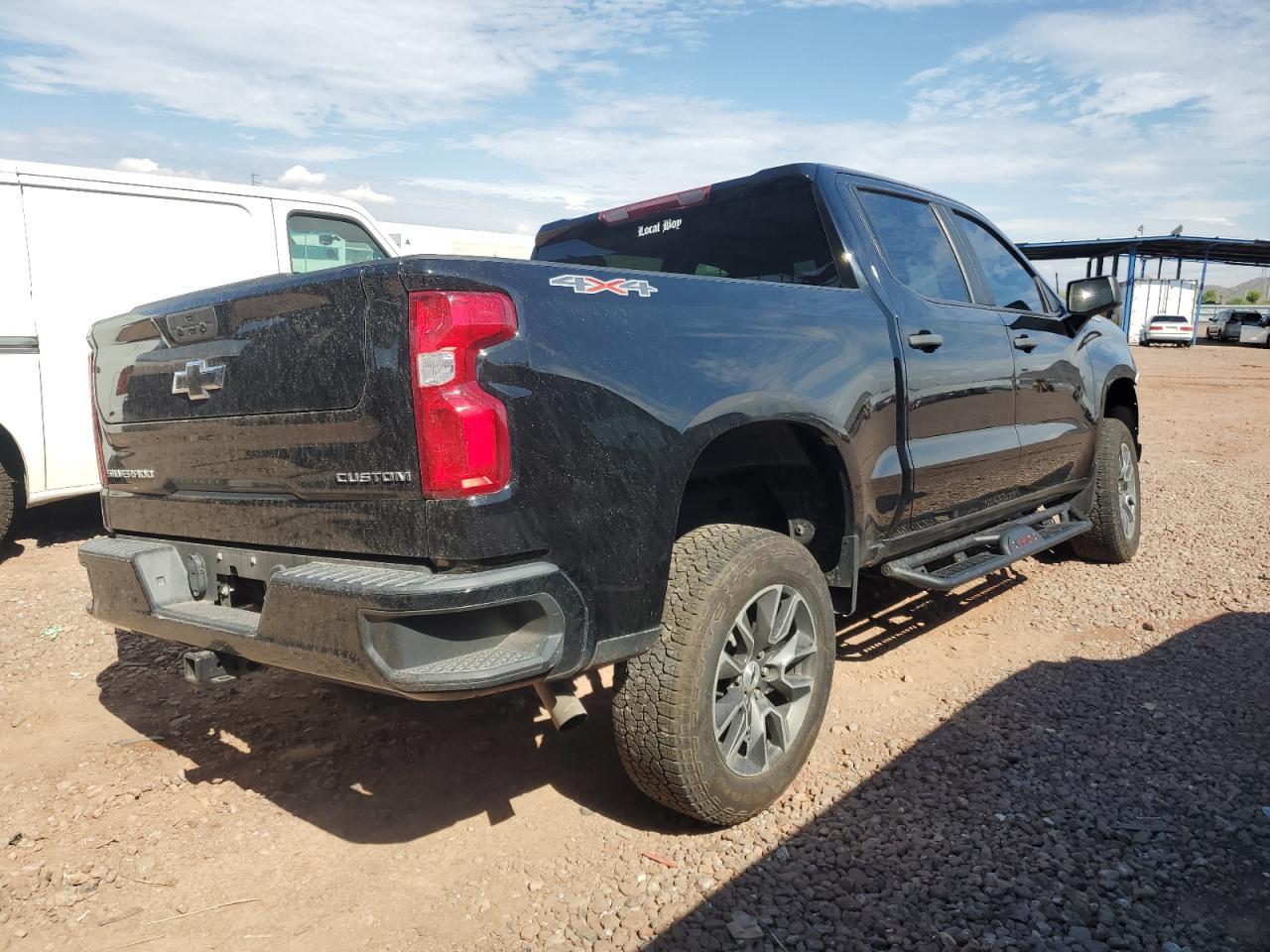 2022 Chevrolet Silverado Ltd K1500 Custom - Фото 3