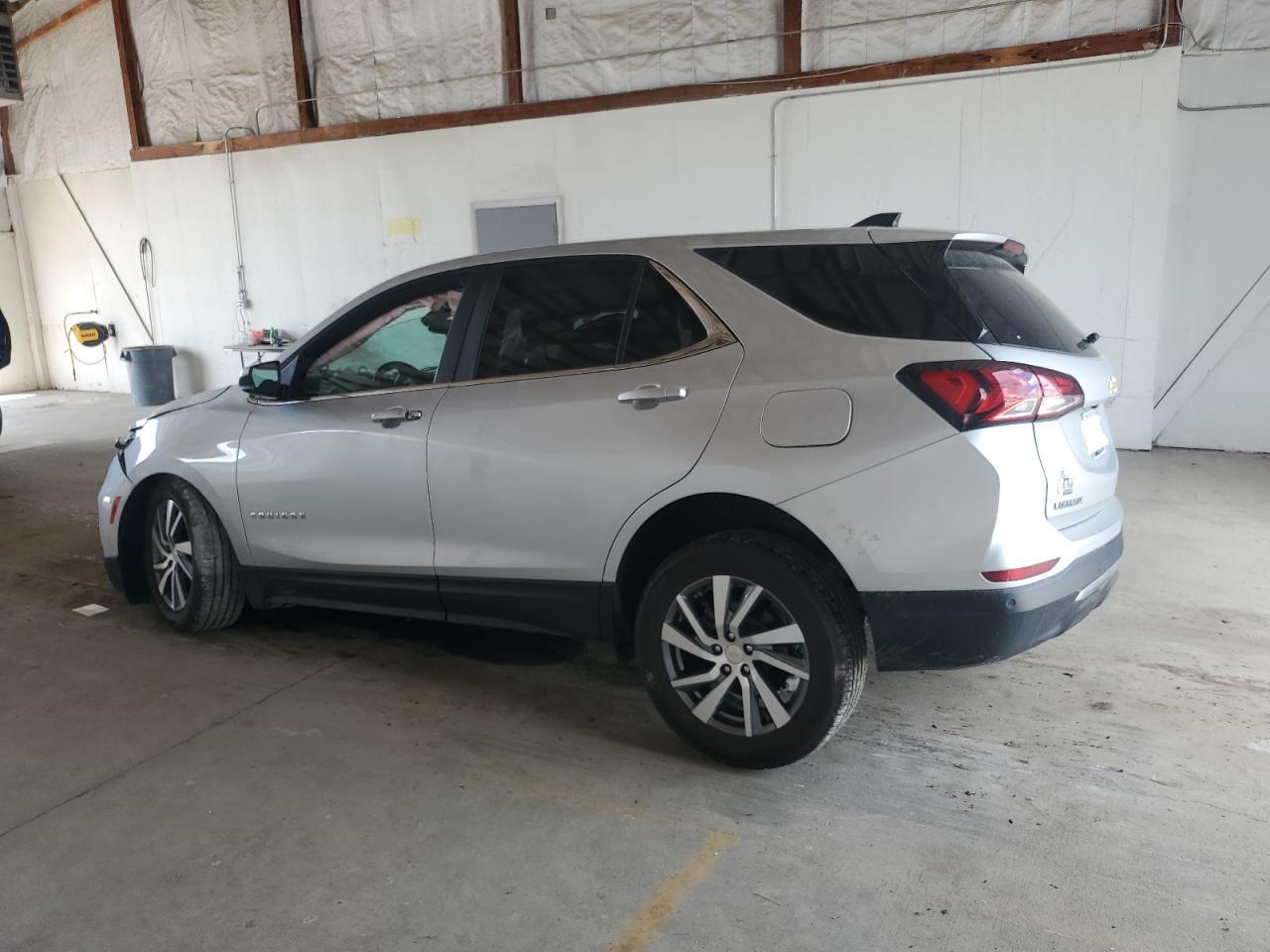 2022 Chevrolet Equinox Lt - Фото 2