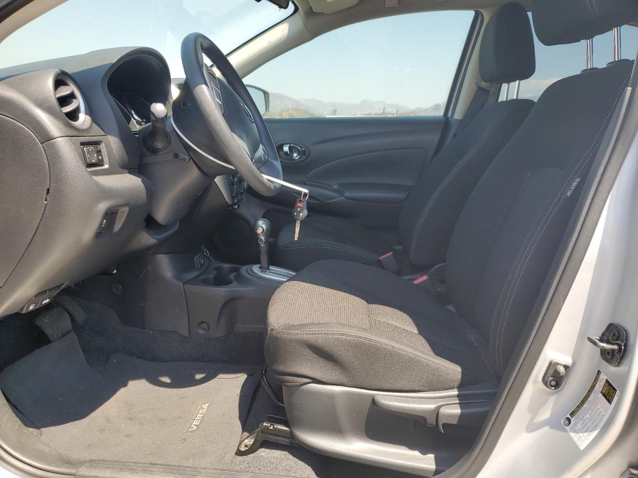 2019 Nissan Versa S - Фото 7