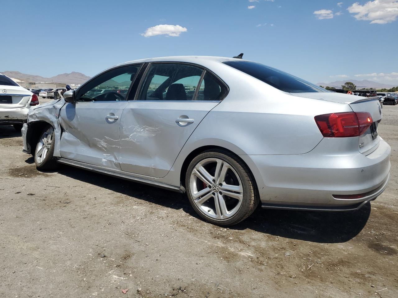 2016 Volkswagen Jetta Gli - Фото 2
