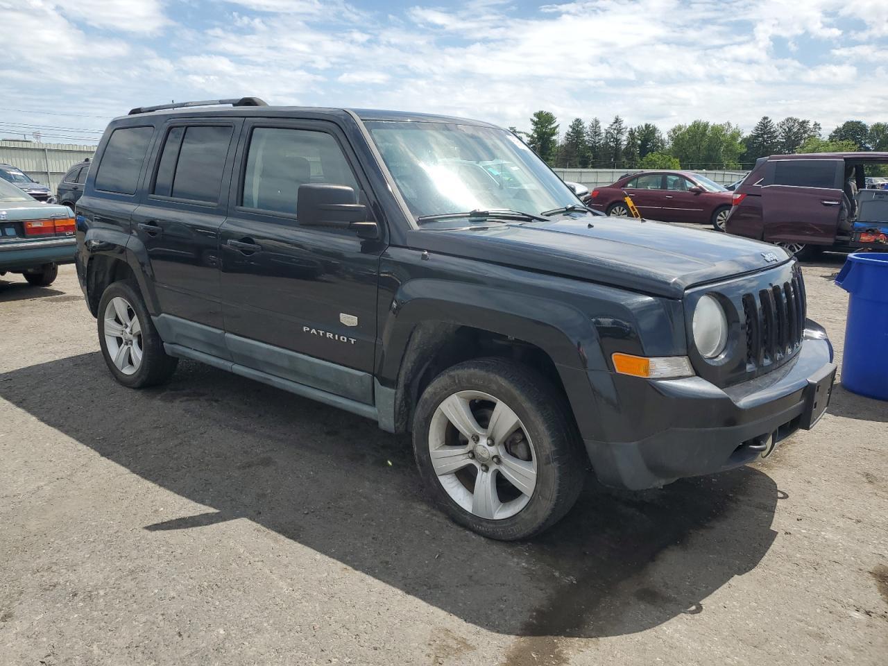 2011 Jeep Patriot Latitude - Фото 4