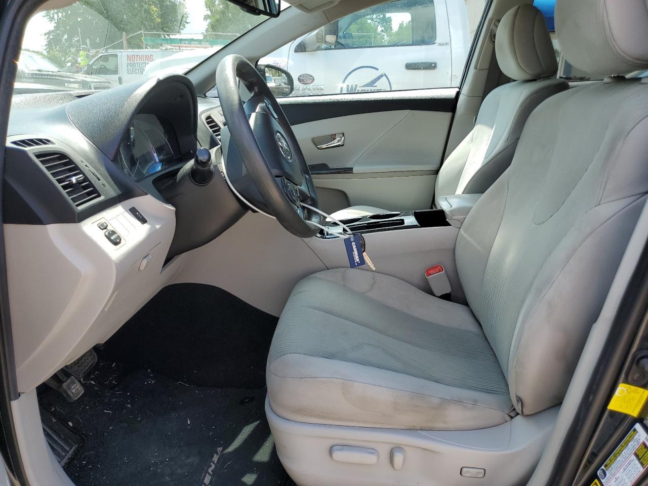 2013 Toyota Venza Le - Фото 7